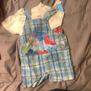Children's place 6-9 months boys Hawaiian short set